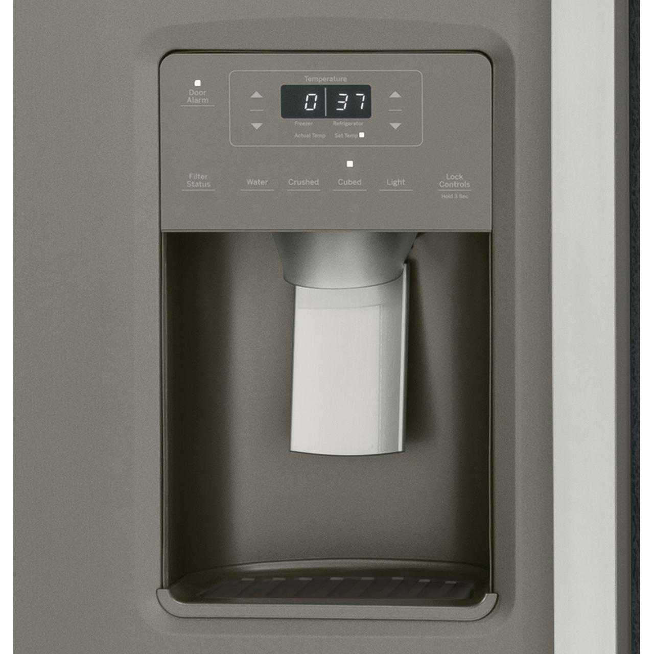 GE 36-inch, 25.3 cu. ft. Side-by-Side Refrigerator with Water and Ice Dispenser GSS25GMPES