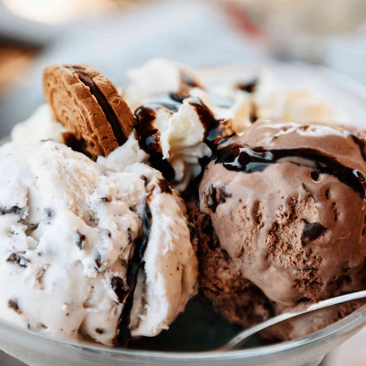 6-Quart Wood Bucket Electric Ice Cream Maker for Parties