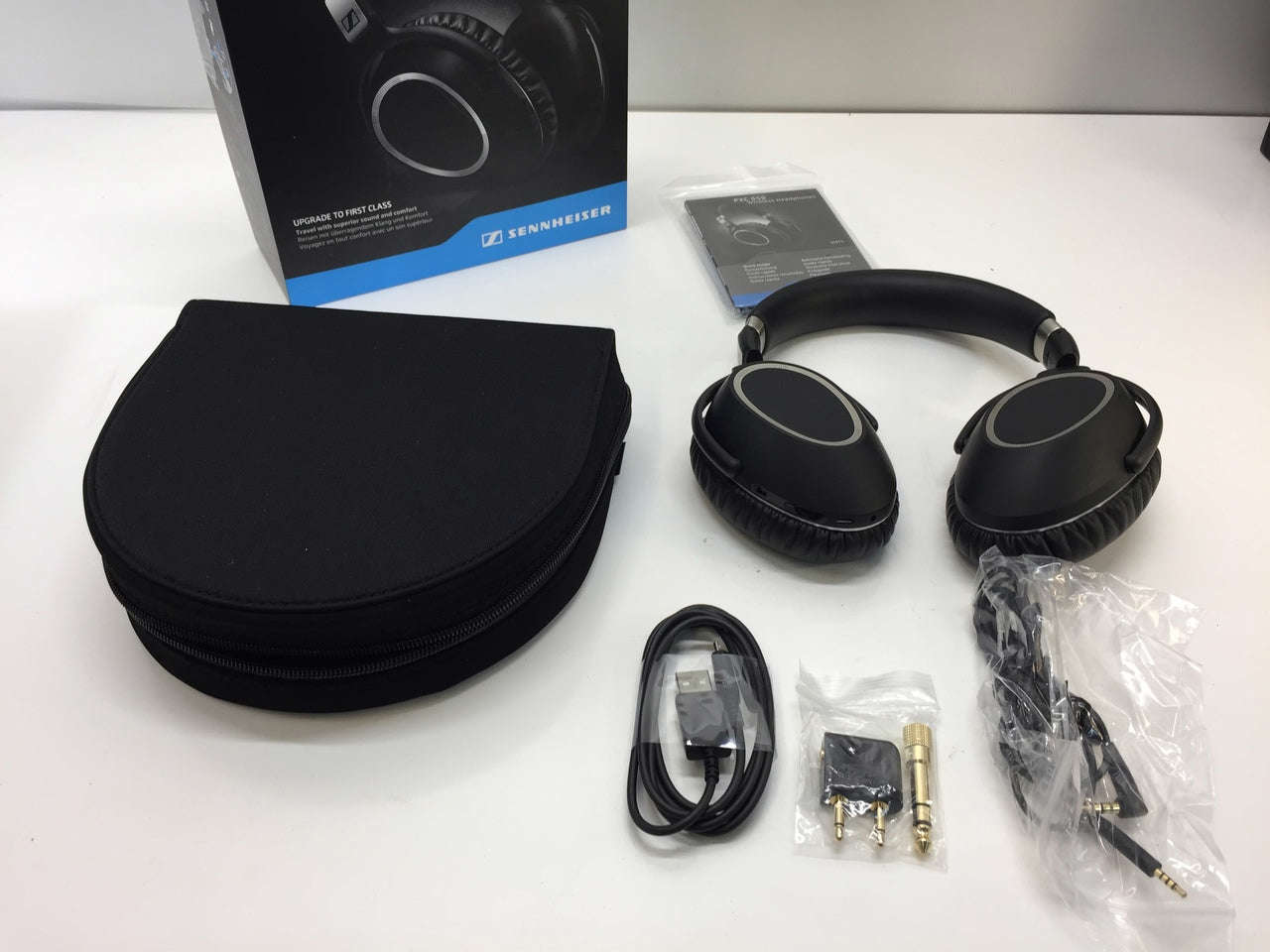 Sennheiser PXC 550 Wireless Bluetooth Headphones - Premium Sound for Business Travelers