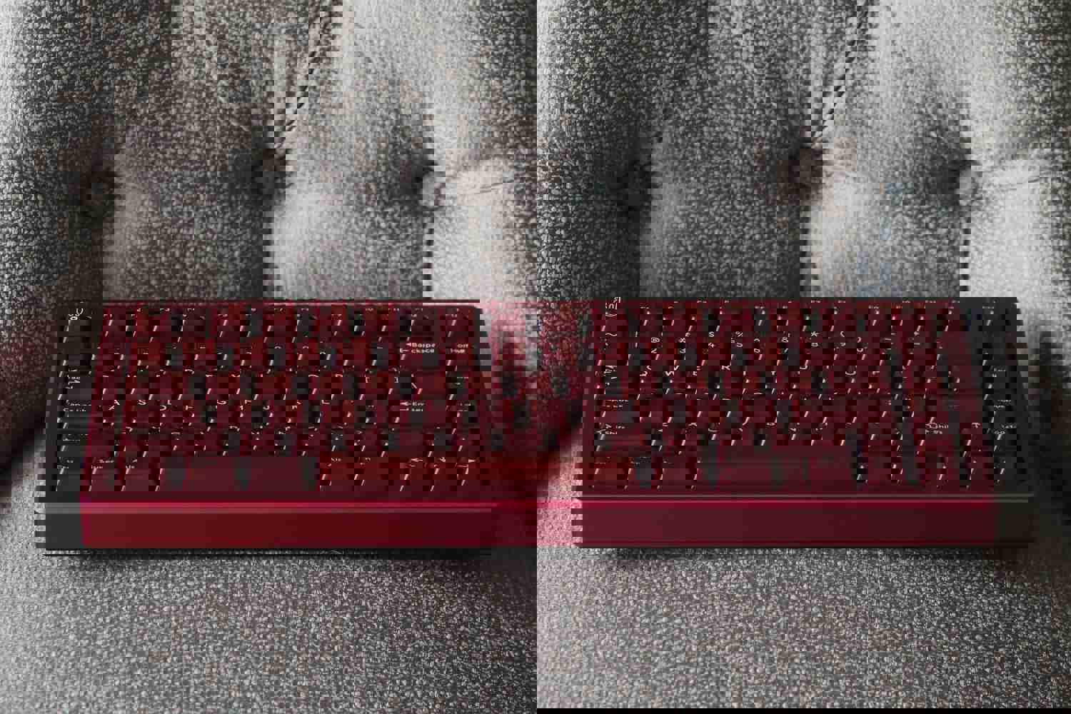 Jris75 PCB Gasket Mount Keyboard Kit - Wine Red & Black (Aluminum Weight)