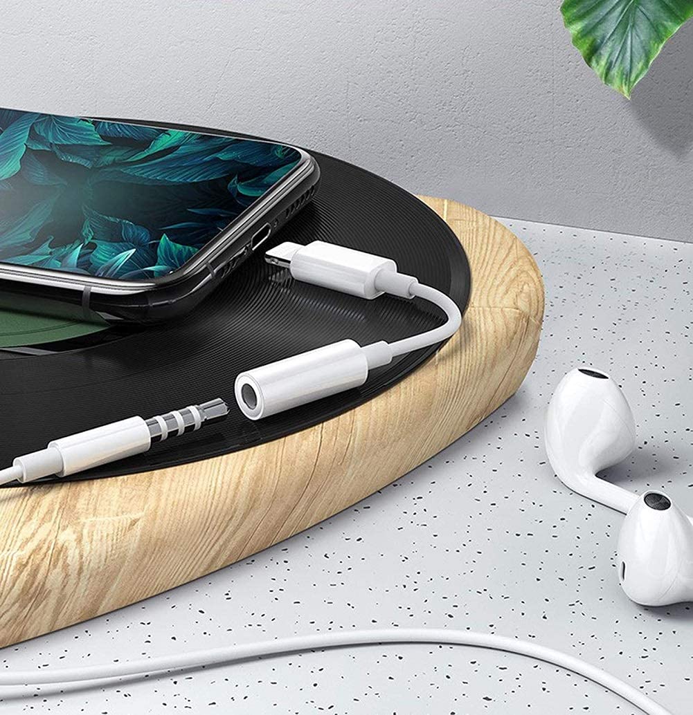 3.5mm Audio Adapter, Lightning to Headphone Jack Converter for iPhones