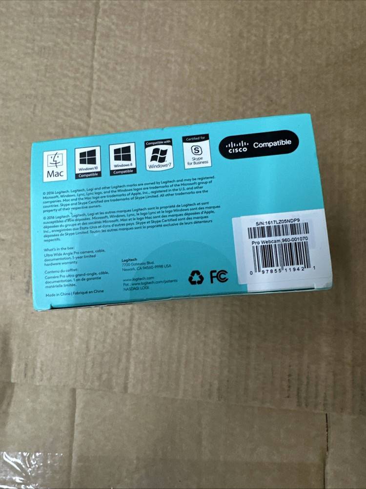 Logitech 960-001070 Pro Ultra Wide Angle HD Webcam - Black Edition