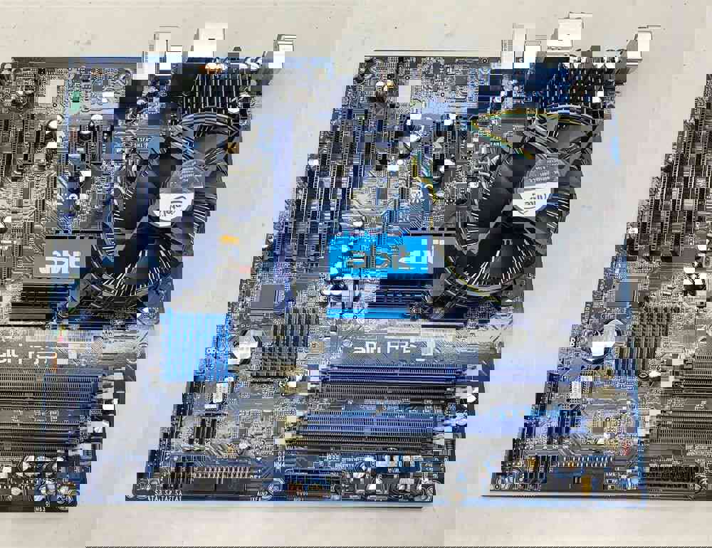 ABIT IP35 Motherboard and Intel Core 2 Duo E6750 2.66GHz Bundle - Enhanced Performance