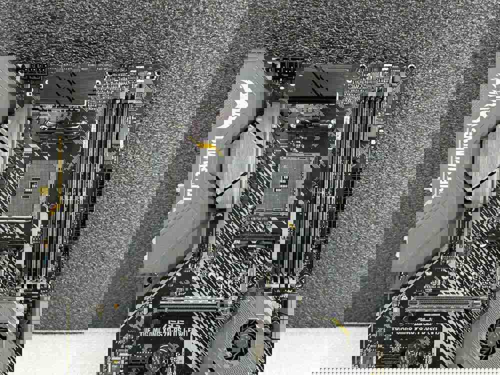 ASUS TUF GAMING X570-PLUS (WI-FI) AM4 Motherboard