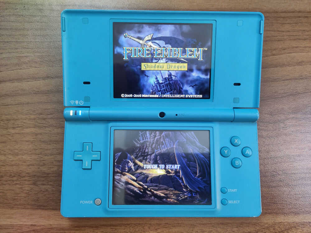 Nintendo DSi Handheld Game Console with Stylus - Tested & Working