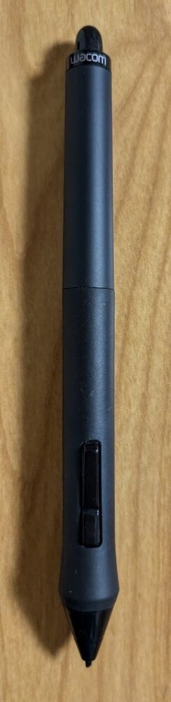 Wacom PTH-651 Intuos Pro Medium Creative Pen & Touch Tablet